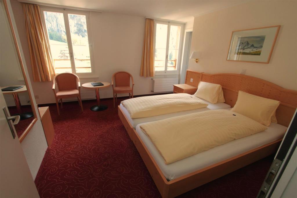 Hotel Staubbach Лаутербруннен Екстер'єр фото